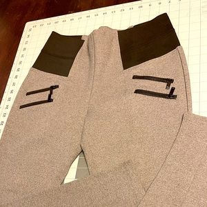 BRAND NEW XL Ci Sono Riding pants, excellent coverage and lift! Ash gray & black